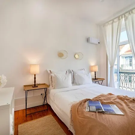 Apartment With 2 Bedrooms In Lisboa With Wonderful City View Balcony And Wifi Apartmán