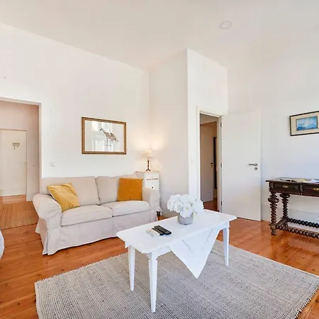 公寓 Apartment With 2 Bedrooms In Lisboa With Wonderful City View Balcony And Wifi Lisboa